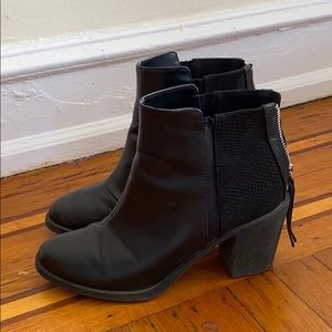 Black Healed Booties